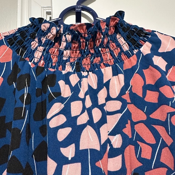 Colorful Abstract Patterned Top - Picture 2 of 2